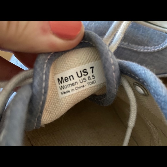 Vans - Picture 5 of 5